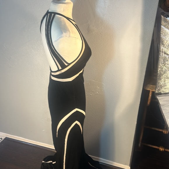 Velvet black dress see through cream fabric net by Xscape Size 8 - Picture 4 of 8